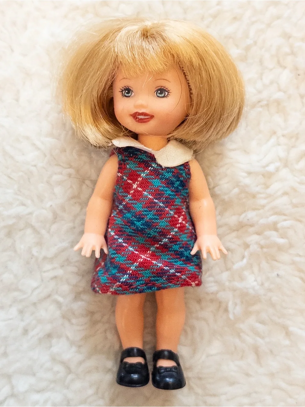 Mattel 1998 Li’l Friends of Kelly School Time Kayla Doll Plaid Jumper